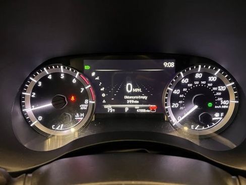 Used 2024 Toyota Highlander XSE FWD image 25