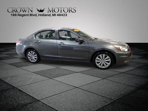 Used 2011 Honda Accord EX-L image 2