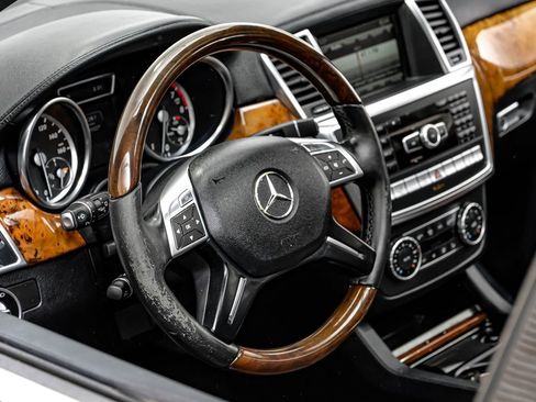 Used 2014 Mercedes-Benz GL 450 4MATIC image 14