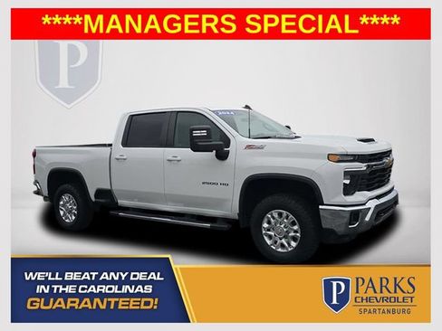 Certified 2024 Chevrolet Silverado 2500 LT AWD/4WD image 1