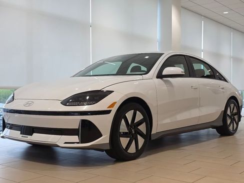 New 2025 Hyundai Ioniq 6 SE AWD/4WD image 10