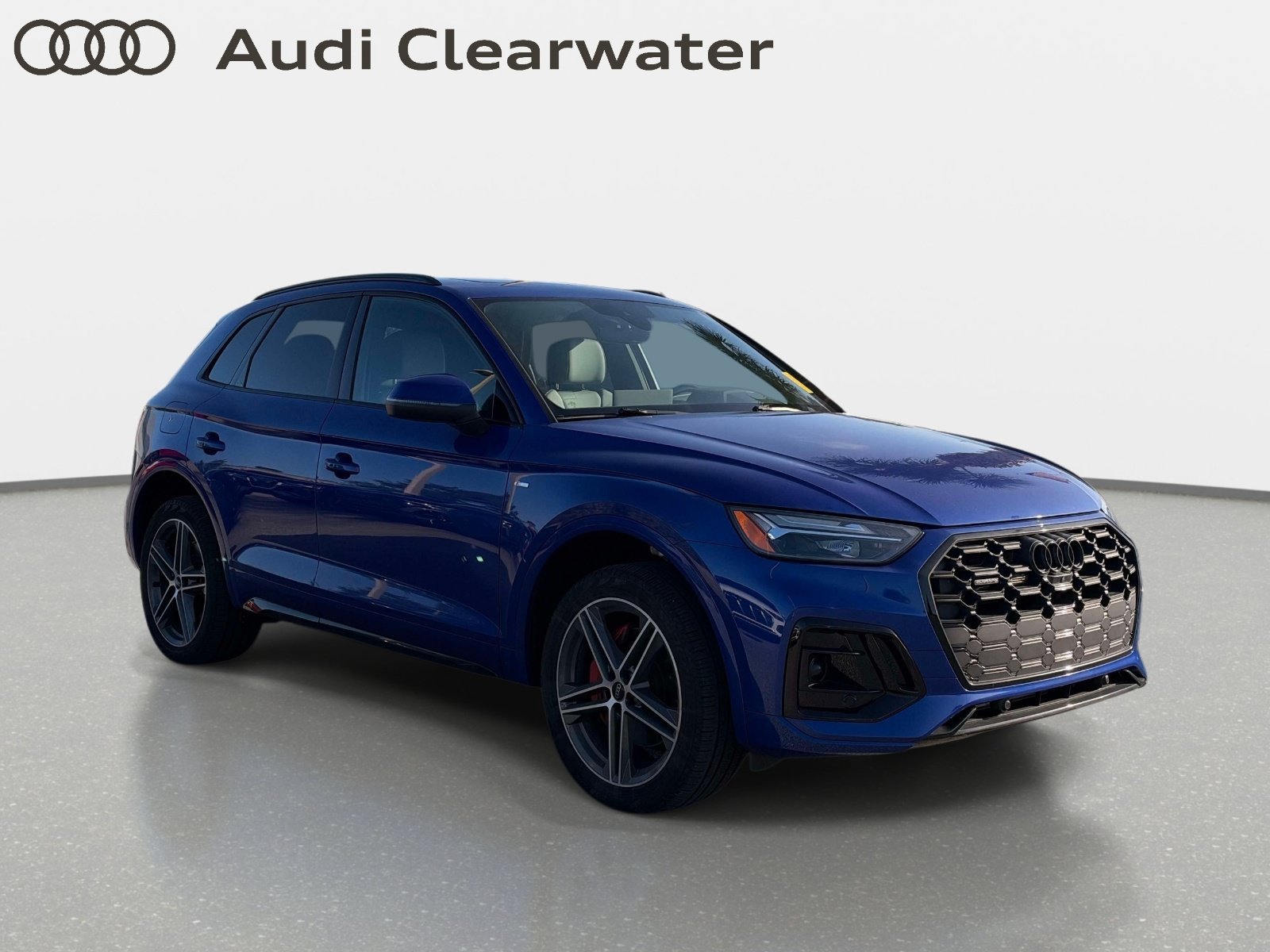 Used 2024 Audi Q5 e Premium Plus w/ Premium Plus Package AWD/4WD image 4