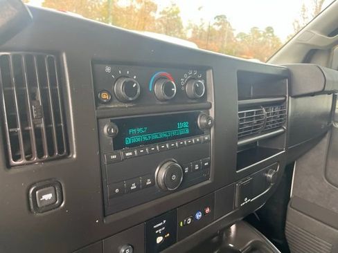 Used 2021 GMC Savana 2500 w/ Driver Convenience Package image 21