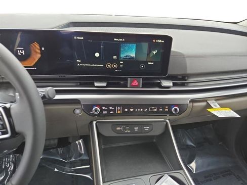 New 2026 Kia Carnival LXS image 25