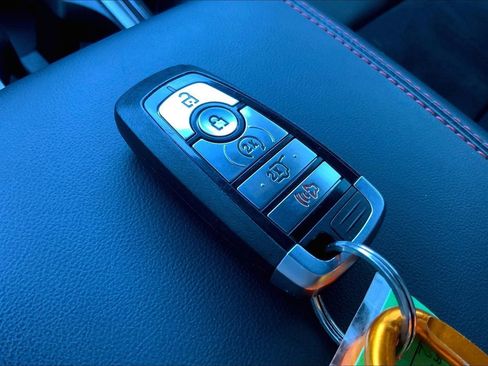 Used 2022 Ford Explorer ST-Line AWD/4WD image 15