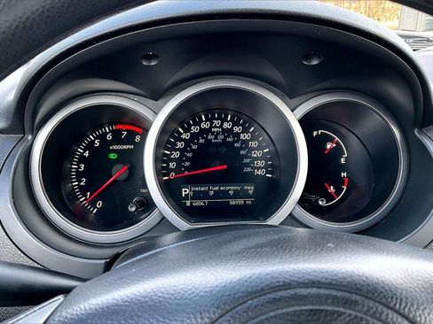 Used 2012 Suzuki Grand Vitara Premium image 12