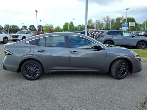 New 2026 Nissan Sentra SV FWD image 2