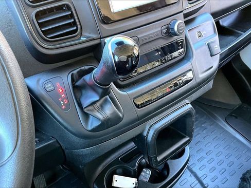 Used 2024 RAM ProMaster 2500 w/ Convenience Group image 29