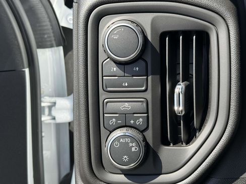 New 2025 Chevrolet Silverado 2500 W/T image 9