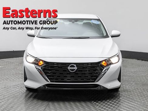 Used 2024 Nissan Sentra SV image 2