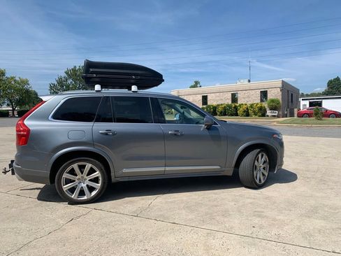 Used 2017 Volvo XC90 T8 Inscription w/ Vision Package AWD/4WD image 10