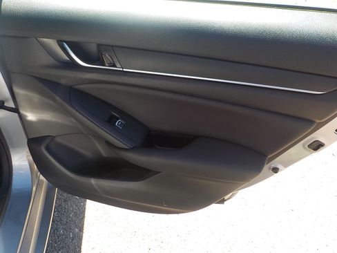Used 2021 Honda Accord Sport image 18