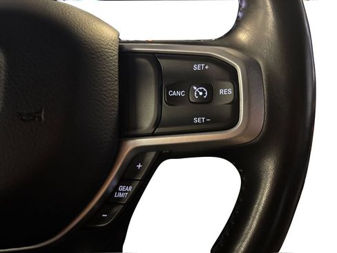 Used 2019 RAM 1500 Big Horn AWD/4WD image 37