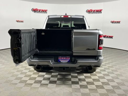 Used 2022 RAM 1500 Laramie AWD/4WD image 8