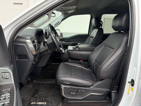 Used 2021 Ford F150 Lariat image 9