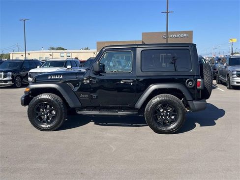 Used 2022 Jeep Wrangler Willys image 8