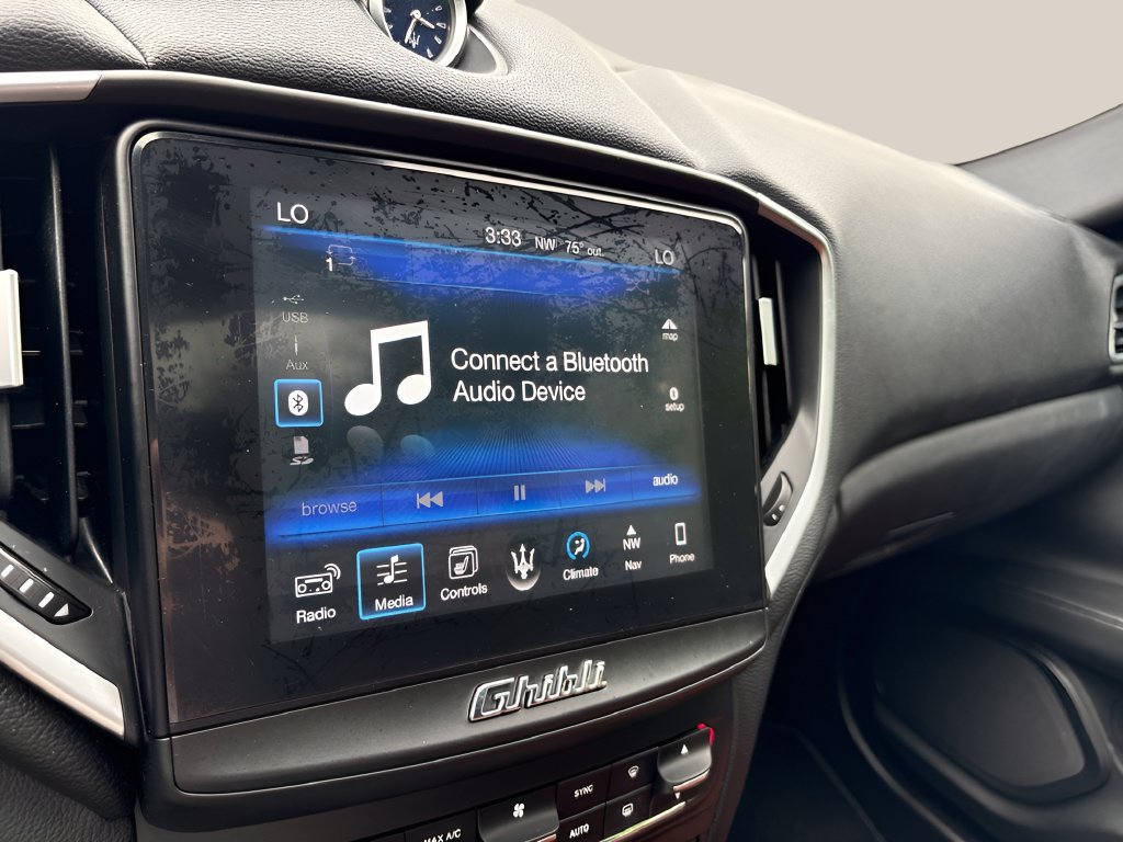 Used 2017 Maserati Ghibli RWD image 28