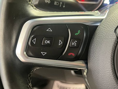 Used 2020 Jeep Gladiator Overland AWD/4WD image 28