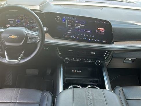 Certified 2025 Chevrolet Tahoe High Country AWD/4WD image 21