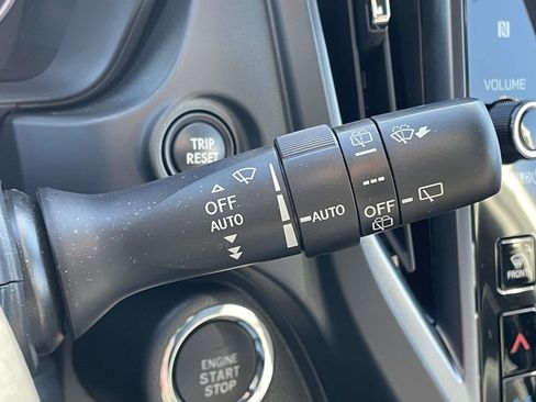 Used 2025 Subaru Forester Limited w/ Popular Package #1 image 13