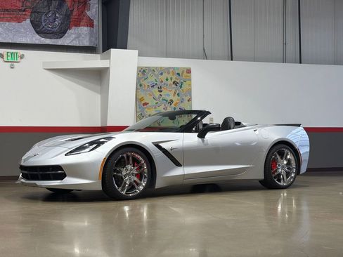Used 2016 Chevrolet Corvette Stingray Convertible w/ 3LT Preferred Equipment Group RWD image 82
