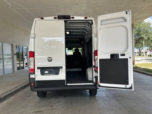 Used 2025 RAM ProMaster 2500 w/ Convenience Group FWD image 30