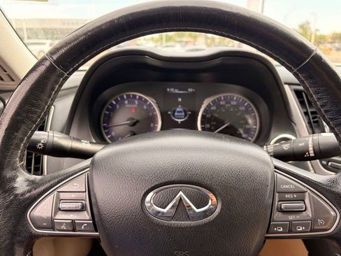 Used 2016 INFINITI Q50 3.0t Premium w/ 3.0T Premium Plus Package RWD image 27