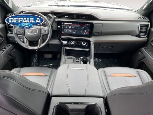 Used 2025 GMC Sierra 2500 AT4 w/ AT4 Premium Plus Package image 13