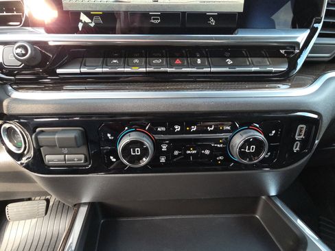 New 2026 Chevrolet Silverado 1500 LT Trail Boss w/ Convenience Package II image 24