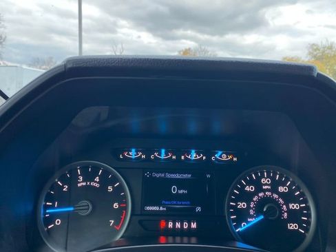 Used 2019 Ford F150 XLT w/ Equipment Group 302A Luxury image 24