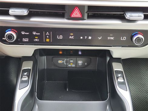 New 2026 Kia Sorento S image 14