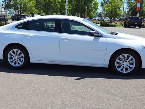 Used 2024 Chevrolet Malibu LT FWD image 9