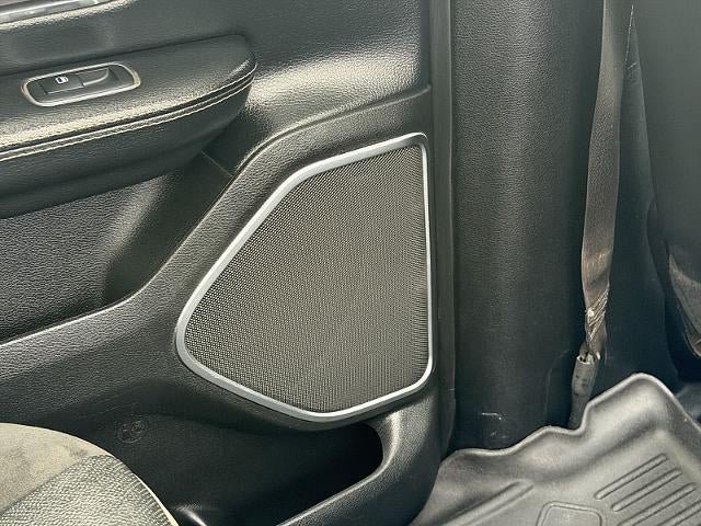 Used 2019 RAM 1500 Laramie AWD/4WD image 21
