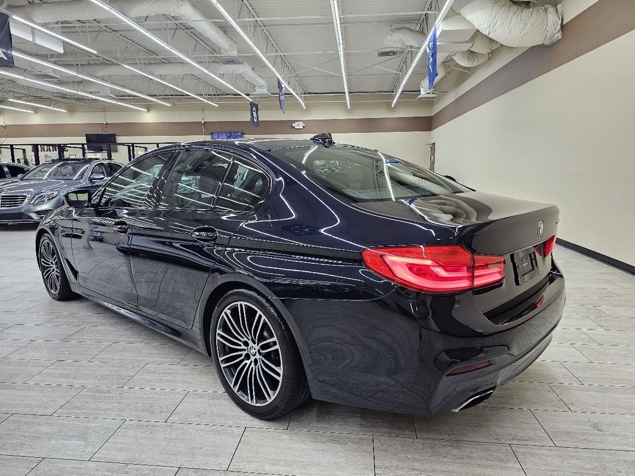 Used 2019 BMW 530i w/ M Sport Package RWD image 8