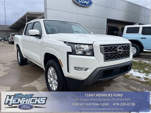 Used 2024 Nissan Frontier SV w/ SV Convenience Package image 1