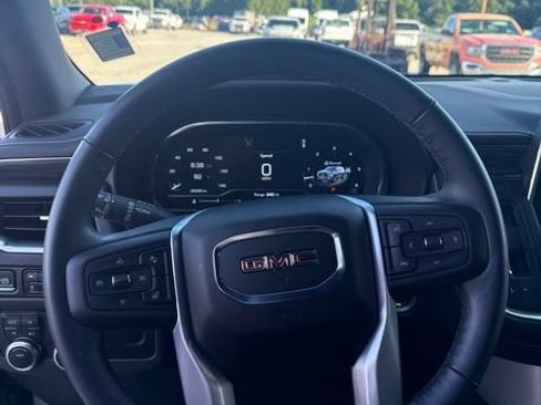 Used 2024 GMC Yukon XL SLT w/ SLT Premium Package AWD/4WD image 32