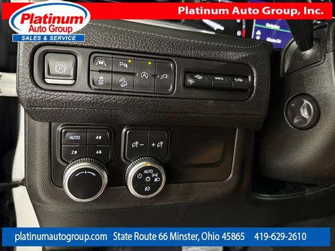 Used 2021 GMC Yukon Denali w/ Denali Premium Package AWD/4WD image 22