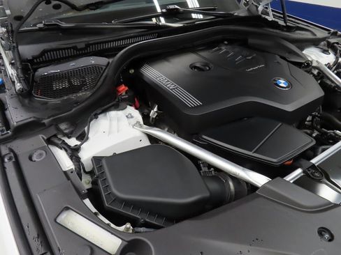 Used 2022 BMW 530i xDrive image 21