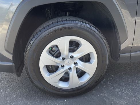 Used 2025 Toyota RAV4 LE FWD image 32