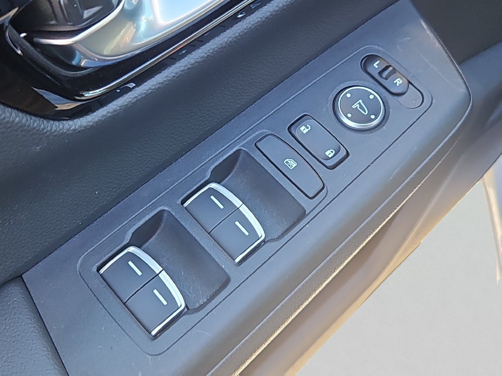 Used 2025 Honda CR-V EX-L image 27