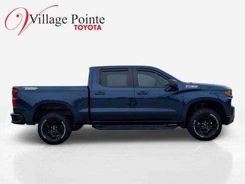 Used 2020 Chevrolet Silverado 1500 Custom Trail Boss w/ LPO, Dark Essentials Package AWD/4WD image 8