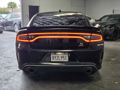 Used 2016 Dodge Charger R/T Scat Pack w/ Beats Audio Group RWD image 3
