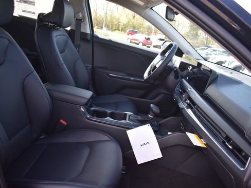 New 2026 Kia K4 EX FWD image 13