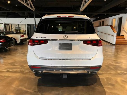 Used 2024 Mercedes-Benz GLS 450 4MATIC image 4