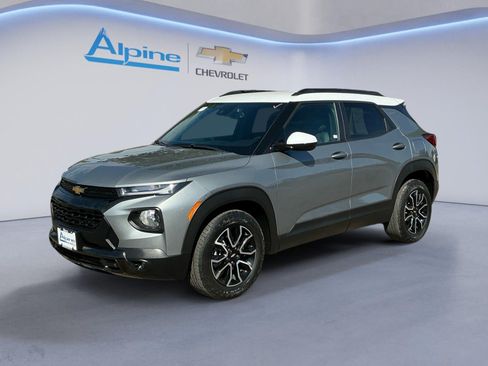 Used 2023 Chevrolet TrailBlazer ACTIV w/ Convenience Package FWD image 1