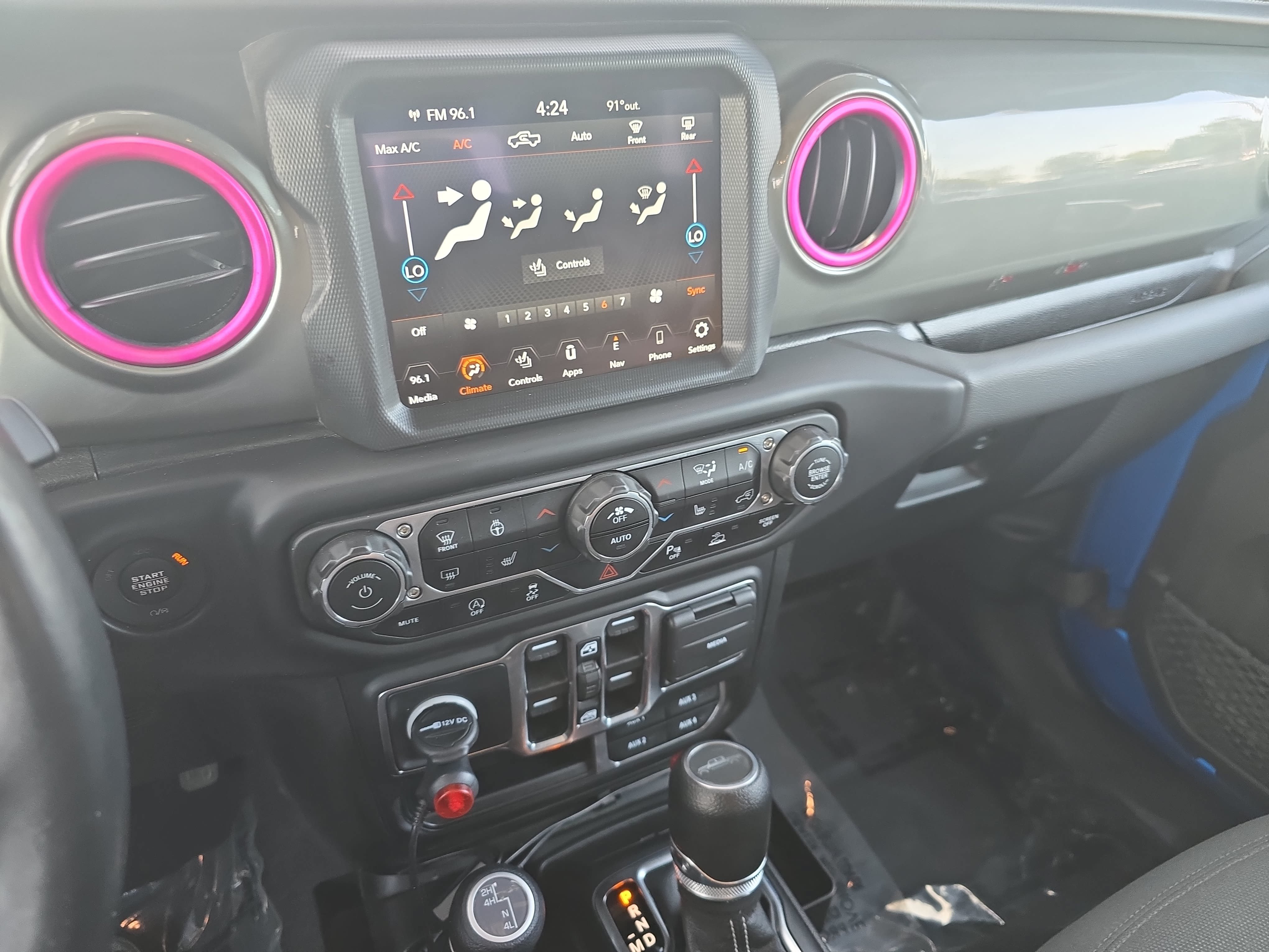 Used 2023 Jeep Gladiator Overland w/ Dual Top Group AWD/4WD image 19
