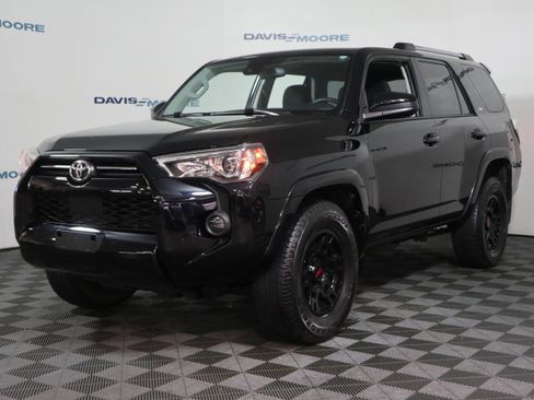 Used 2021 Toyota 4Runner SR5 RWD image 12