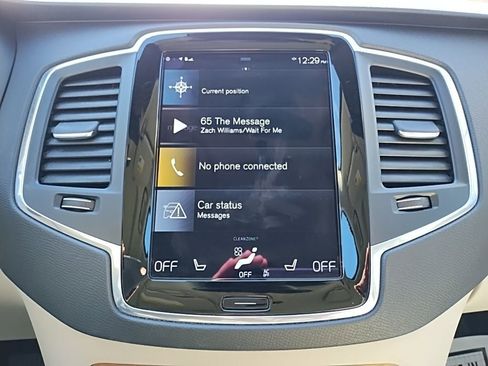 Used 2022 Volvo XC90 T6 Momentum image 37