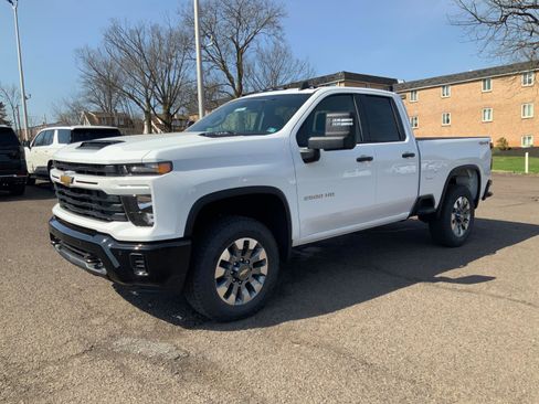 New 2026 Chevrolet Silverado 2500 Custom w/ Custom Value Package AWD/4WD image 3