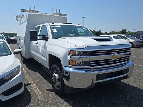 Used 2018 Chevrolet Silverado 3500 W/T w/ WT Convenience Package AWD/4WD image 2